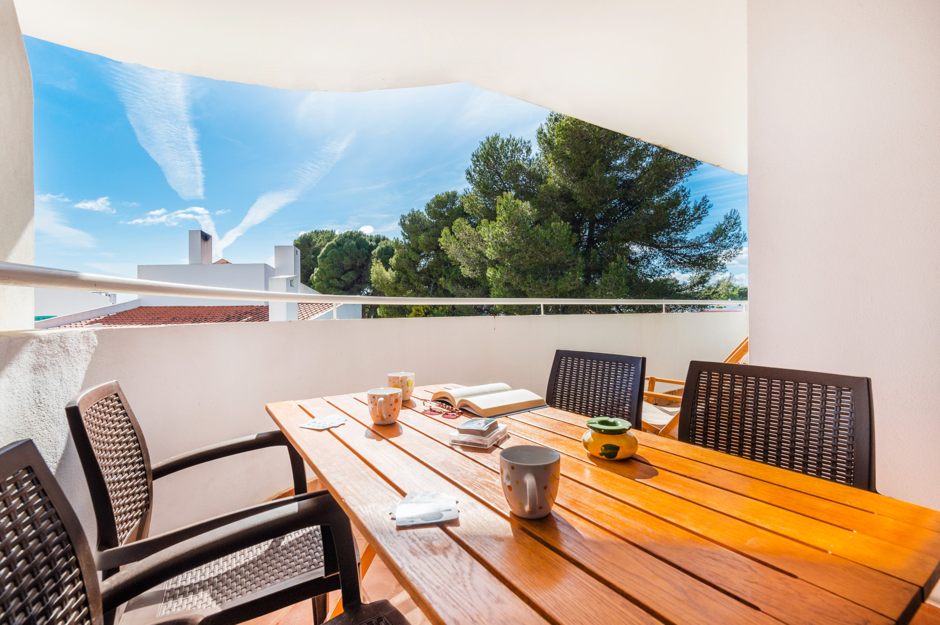 Private Balcony with Dining Table