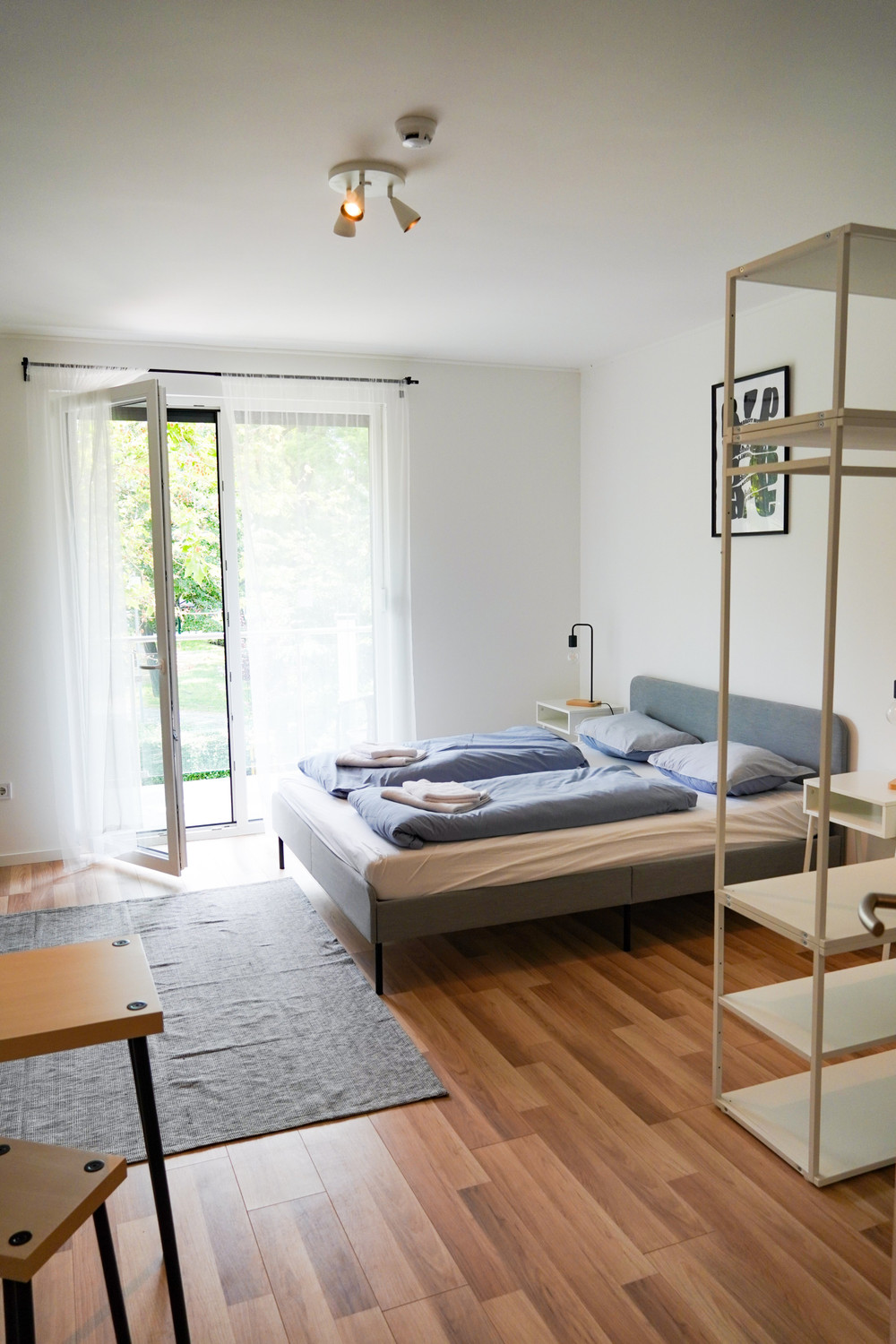 3 room modern apartment for rent near the metro preview