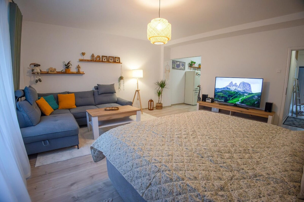 Cozy Little Apartment in Old Tw preview