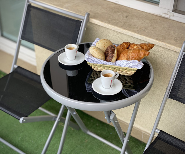 Entire Apartment for 4 Guests in Sofia, Banishora