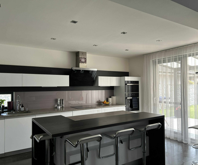 Luxury 3-Bed Villa | Fully Furnished