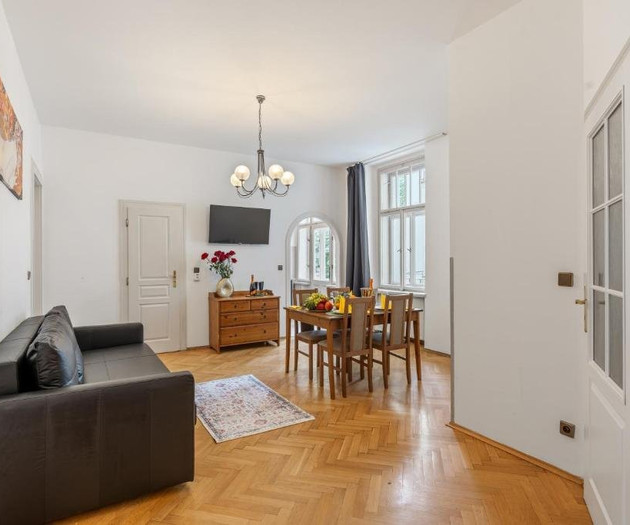 Royal Prague Heart Suite