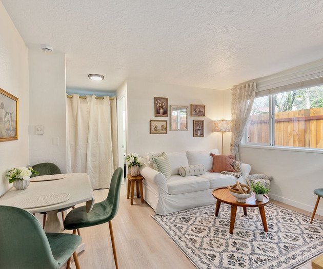 Cupcake Cottage- walkable in Portland