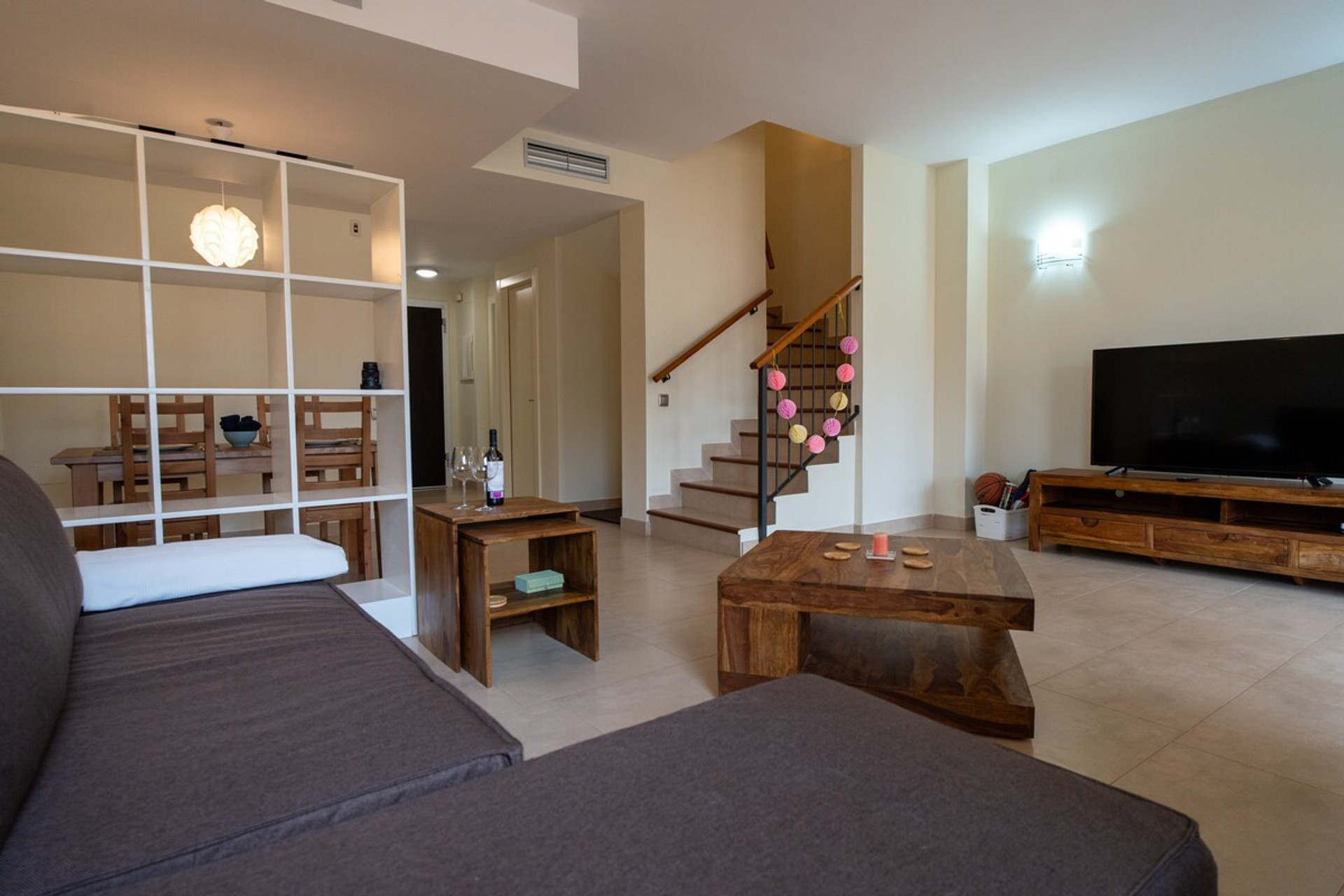 Living room image 5
