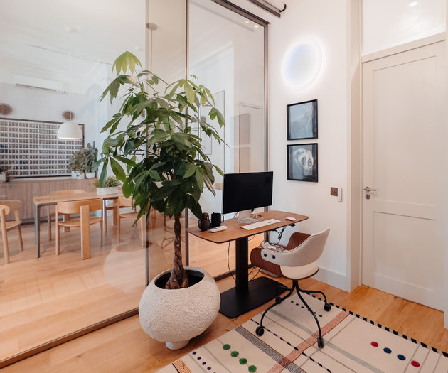 Your Lisbon Oasis: 3-Bed Apartment with Pool & Out