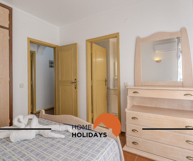 #348 Apartment Madaleno by Home Holidays