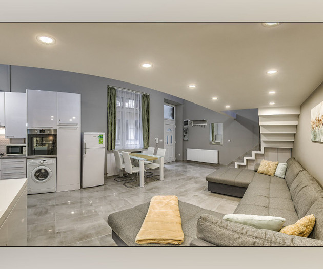 Quiet and beautiful apartment at Oktogon Square