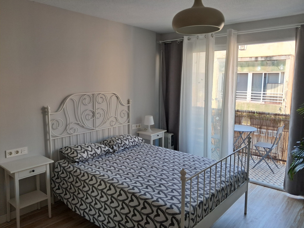 Sant Ferran Room - Very spacious, private balcony preview