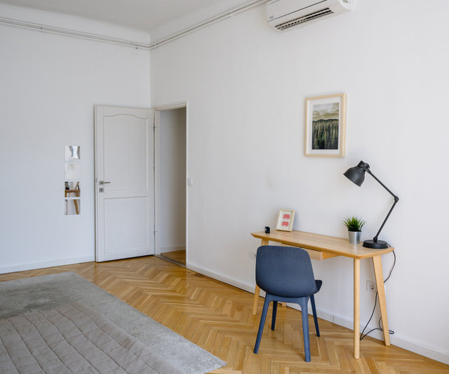 Room 2 - Népszínház u. 24