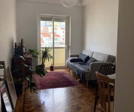 Room available in Lisbon center