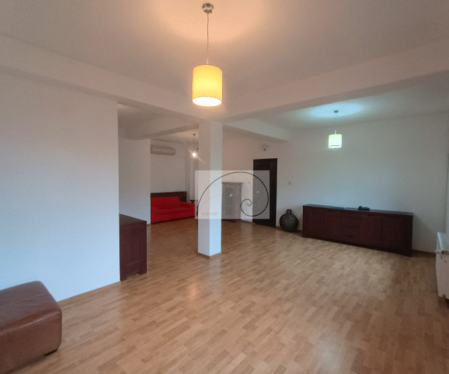 Elegant Duplex in Villa • Central Bucharest
