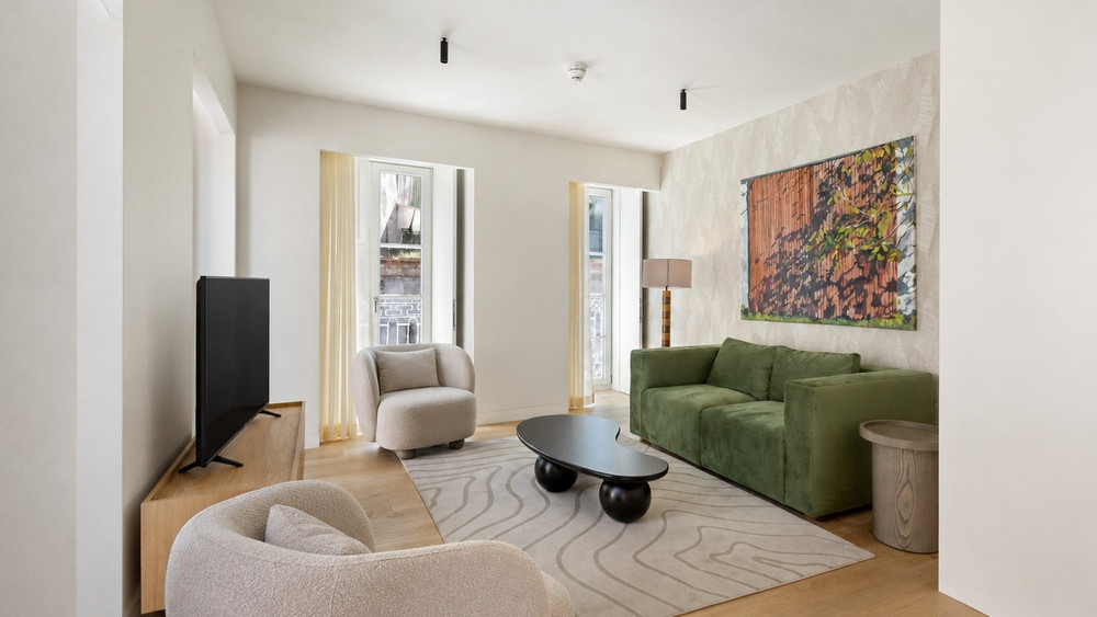 Spacious 1-bedroom Apartment with City Views preview
