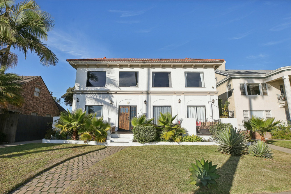 Oceanview Villa in Long Beach CA preview