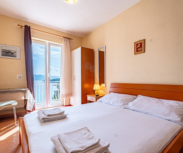 S1 studio next to the beach, with the sea view