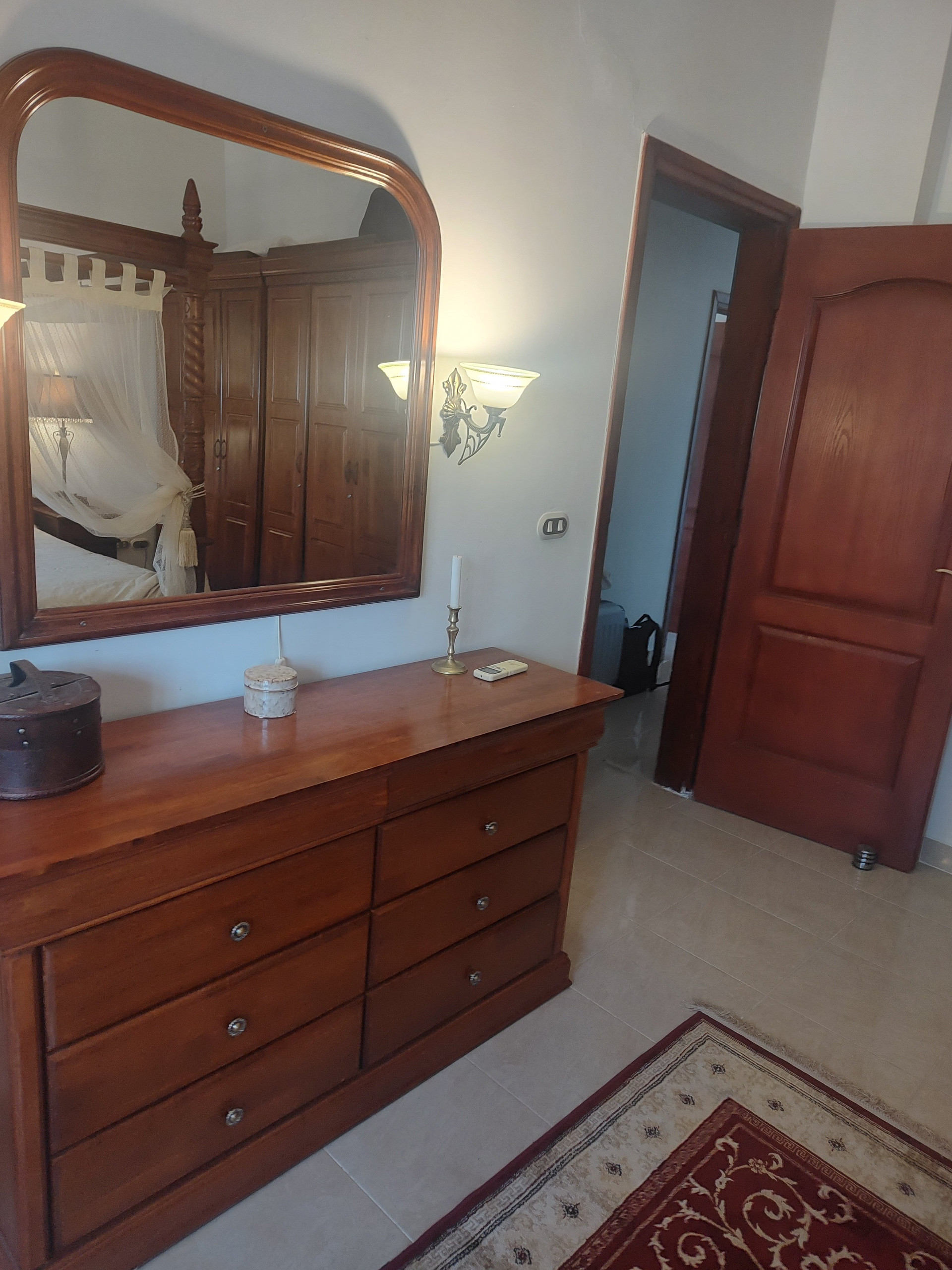 Schlafzimmer 1 