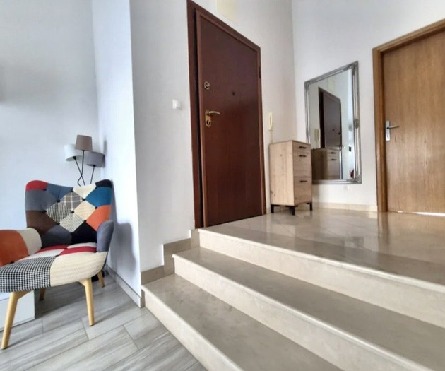 Spacious 3BR Apartment with Sea View, Žnjan