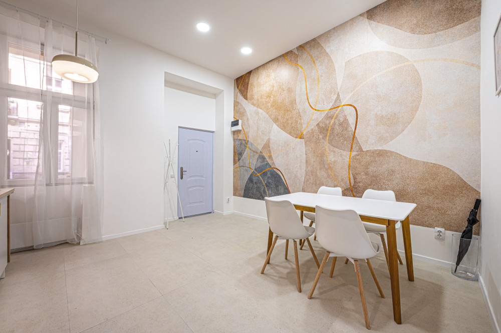 2 bedroom Large Kitchen Flat on Metro M1 preview