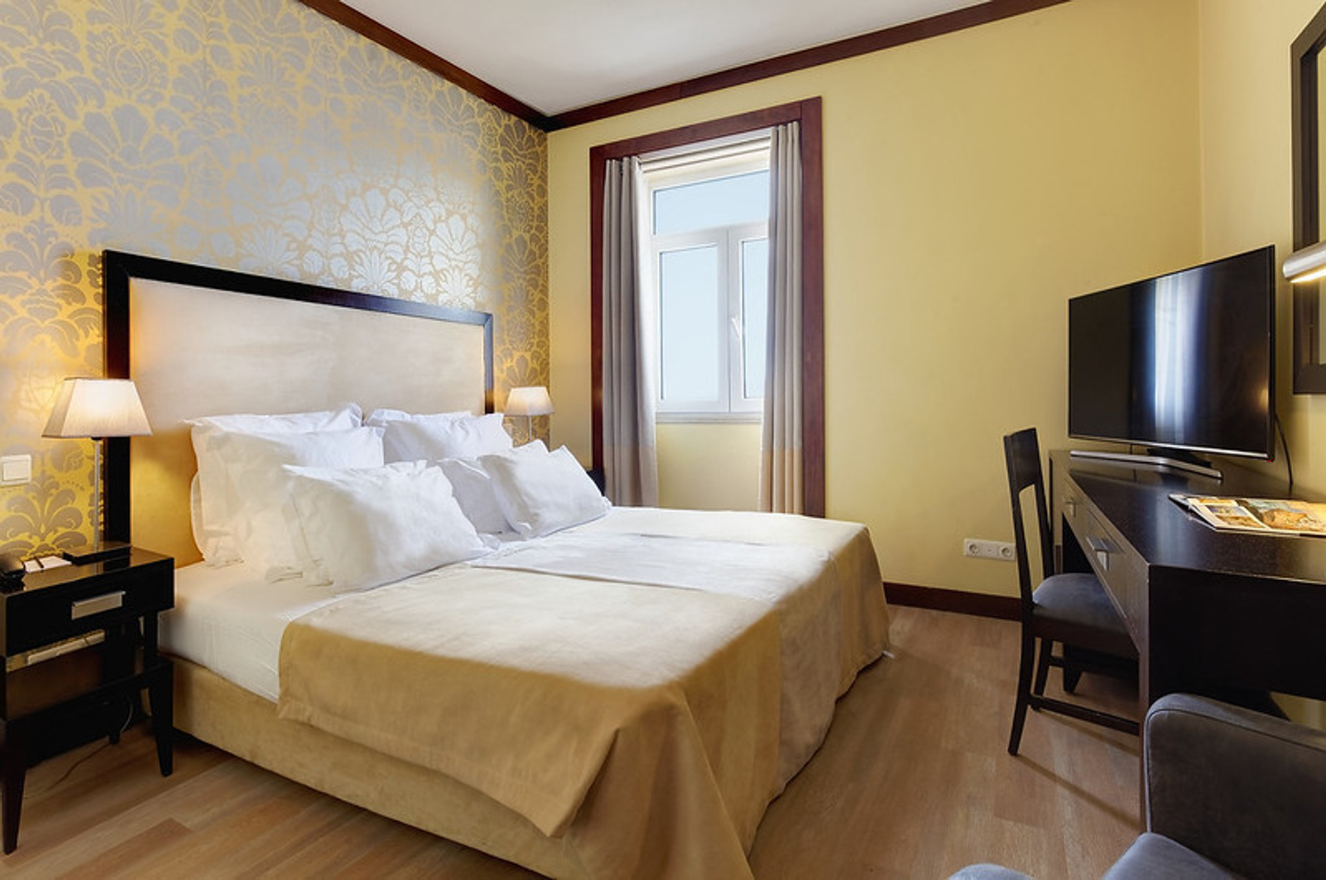 Standard bedroom
